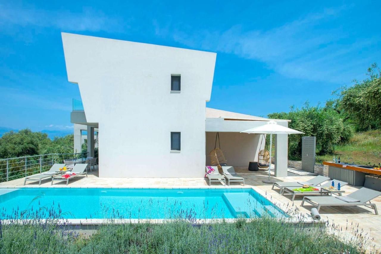 Villa Olivia By Vintage Travel *